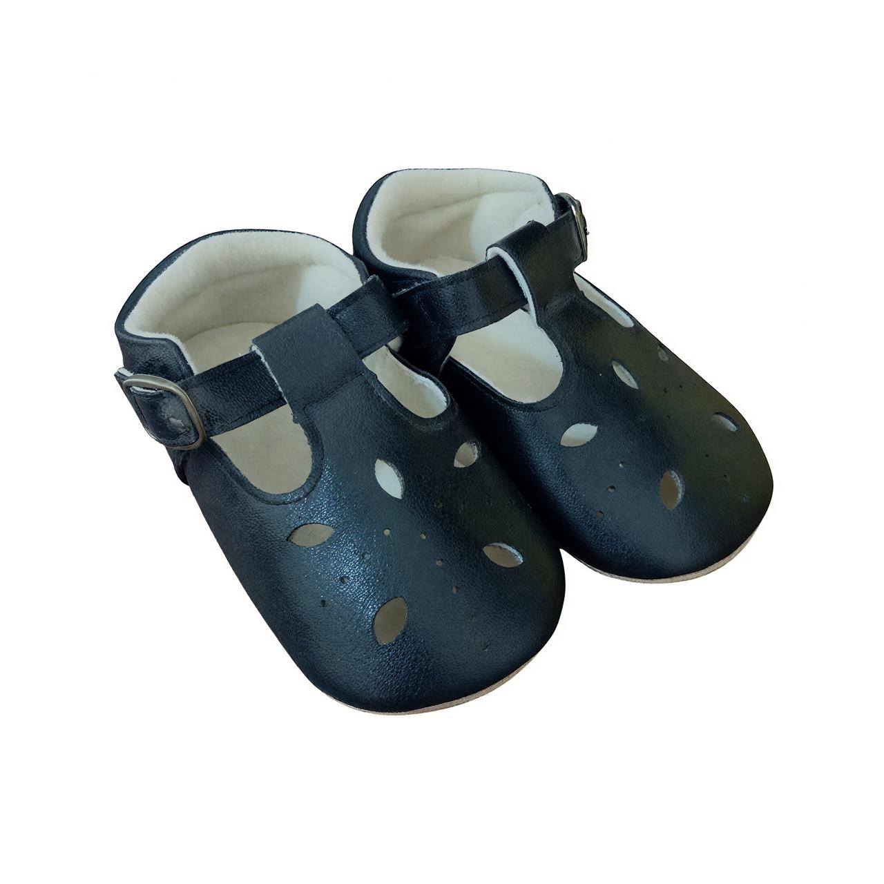 Petal Cutout Baby Shoes - Black